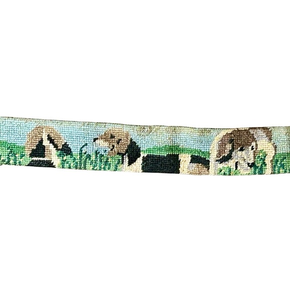 Needlepoint Equestrian Hunt Scene Belt with Solid Brass Buckle – Size 28.5 - Picture 3 of 9